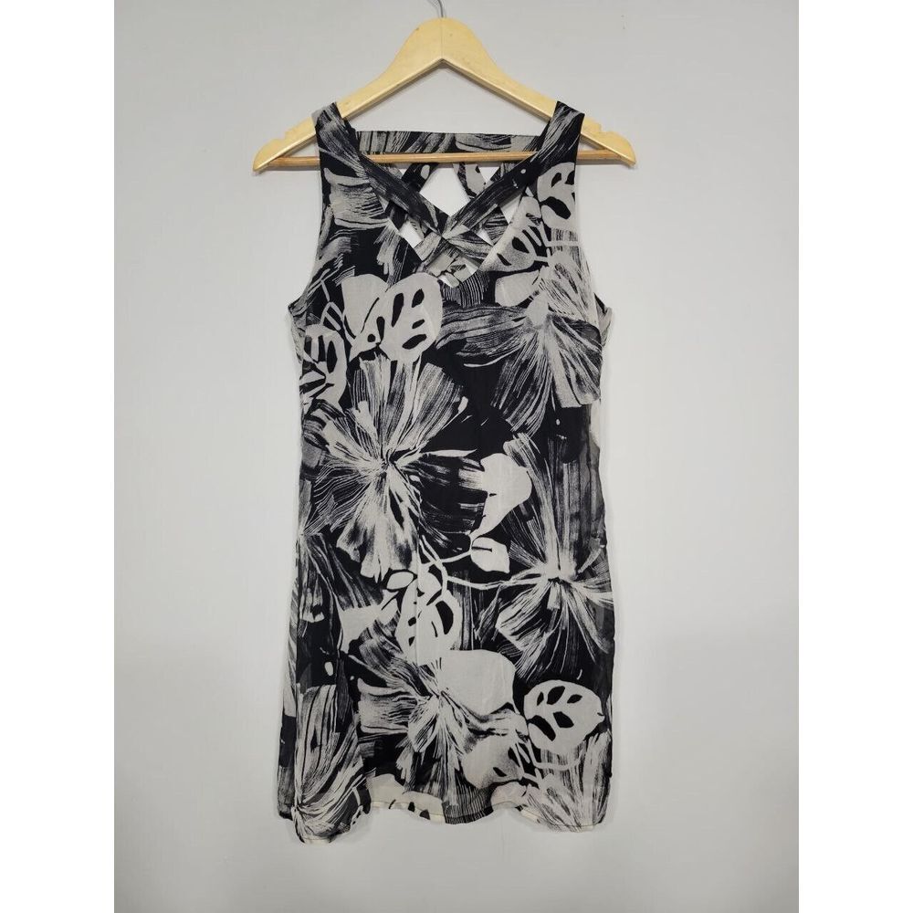Want and Need Tropical Print Sleeveless Sheer Black‎ and Grey